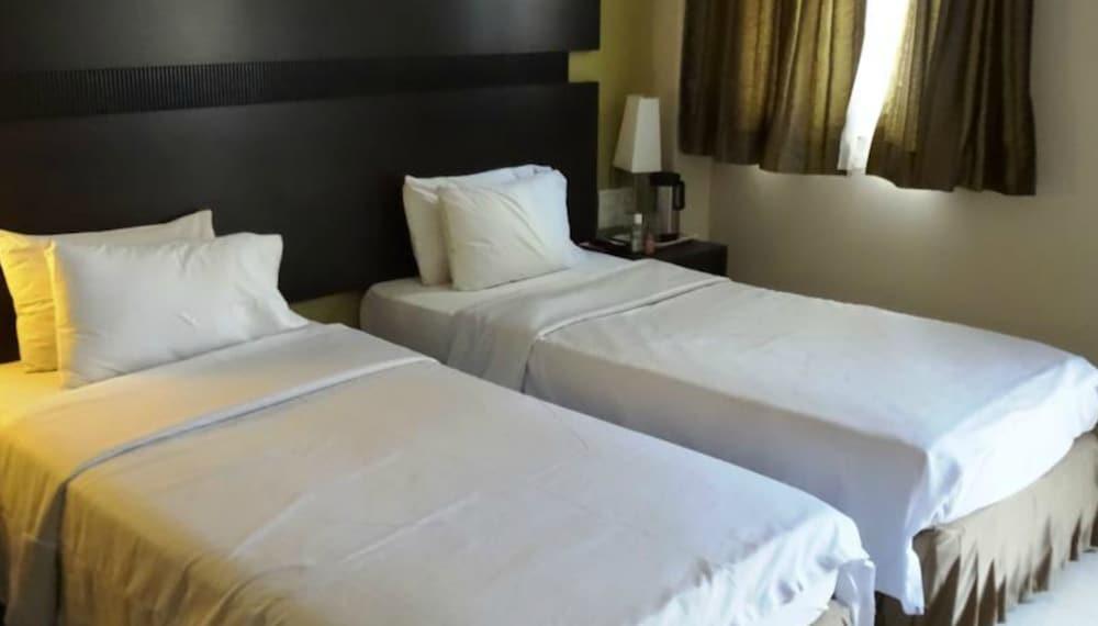 Chateau Windsor Hotel - Marine Drive Bombaj Zewnętrze zdjęcie