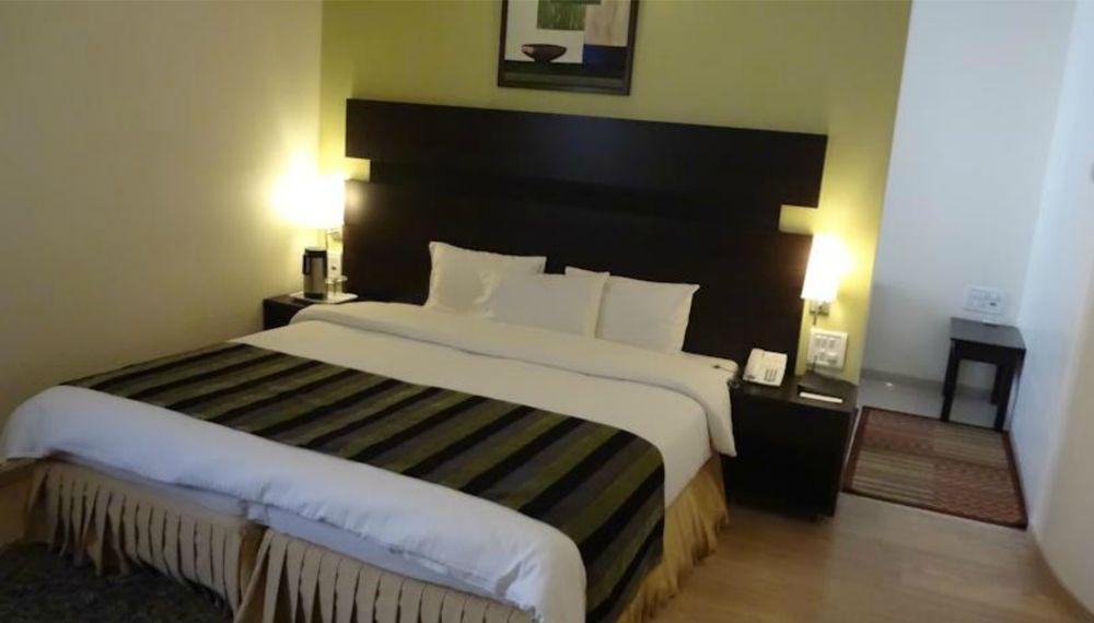 Chateau Windsor Hotel - Marine Drive Bombaj Zewnętrze zdjęcie
